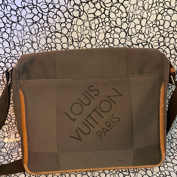 Louis Vuitton Damier Jean companion unisex handbag - Picture 2 of 16